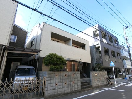 クオート・ヴィアーレ外観写真