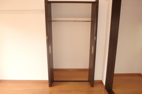 収納(反転のお部屋の参考写真となります。)