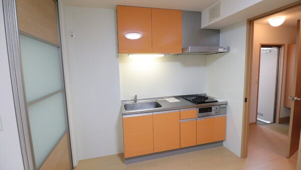 キッチン(他のお部屋の参考写真となります。)