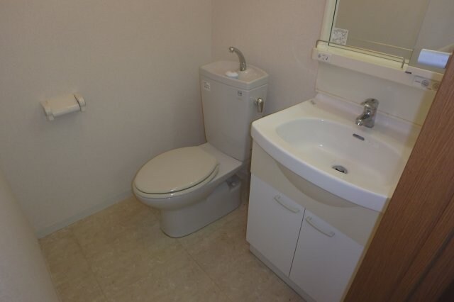 物件内観写真7　(他のお部屋の参考写真となります。)