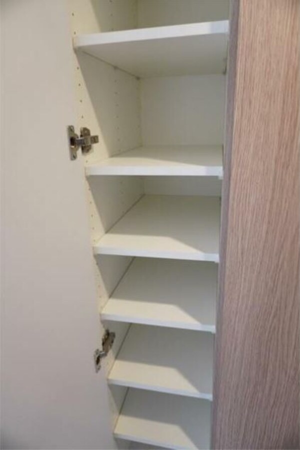 収納(他のお部屋の参考写真となります。)