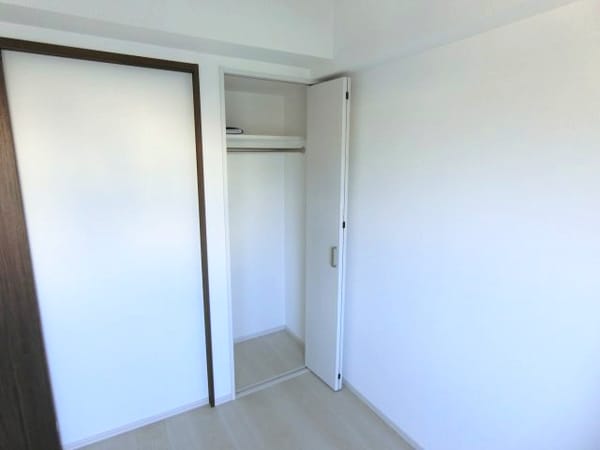 収納(他のお部屋の参考写真となります。)