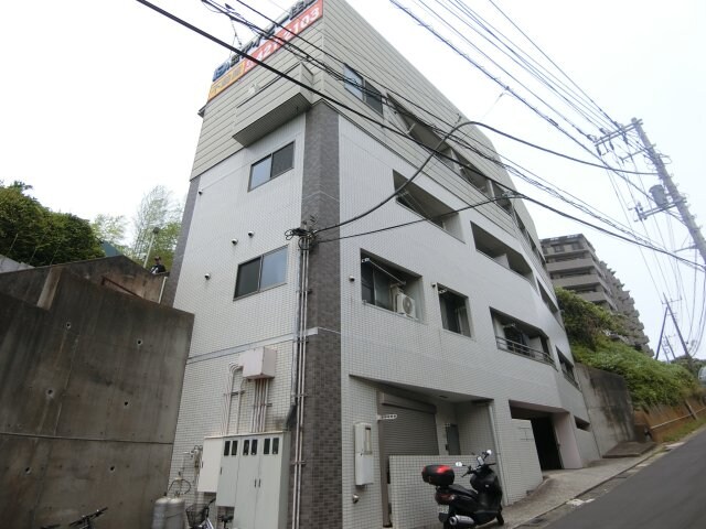 物件外観写真1　(2005年完成マンション♪)