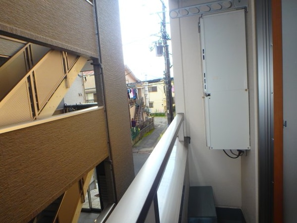 バルコニー(他のお部屋の参考写真となります。)