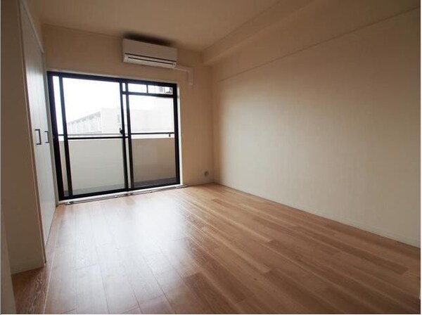 洋室(他のお部屋の参考写真となります。)