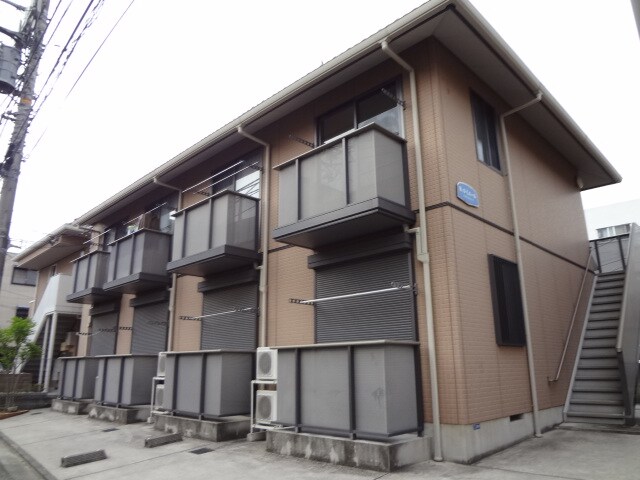 物件外観写真1　(2003年完成♪)