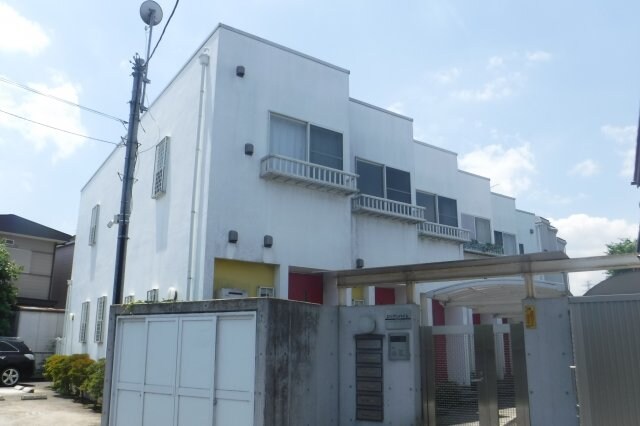 物件外観写真1　(2007年完成テラスハウス)