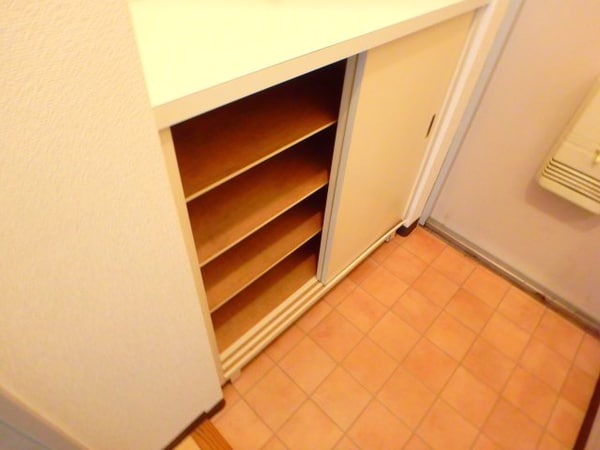 収納(他のお部屋の参考写真となります。)