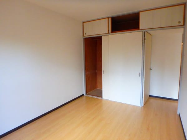 寝室(他のお部屋の参考写真となります。)