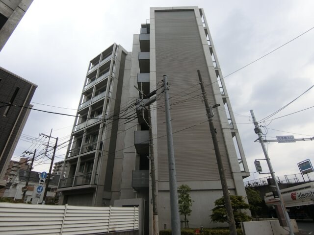 物件外観写真1　(東急東横線新丸子駅９分♪)