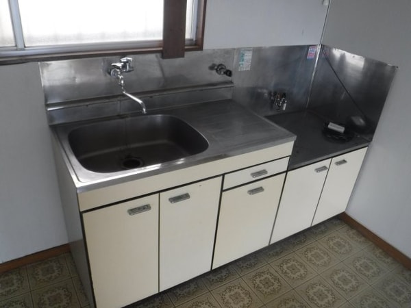 キッチン(別室の参考イメージになります)