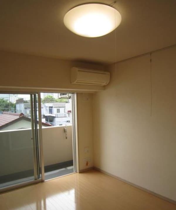 居室(他のお部屋の参考写真となります。)
