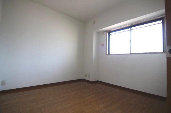 洋室(他のお部屋の参考写真となります。)