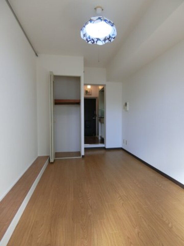 居室(他のお部屋の参考写真となります。)