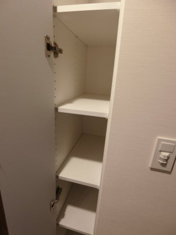 収納(他のお部屋の参考写真となります。)