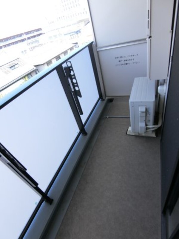バルコニー(他のお部屋の参考写真となります。)
