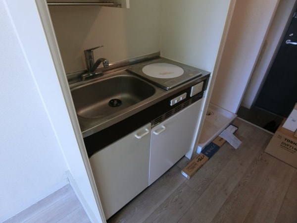 キッチン(他のお部屋の参考写真となります。)