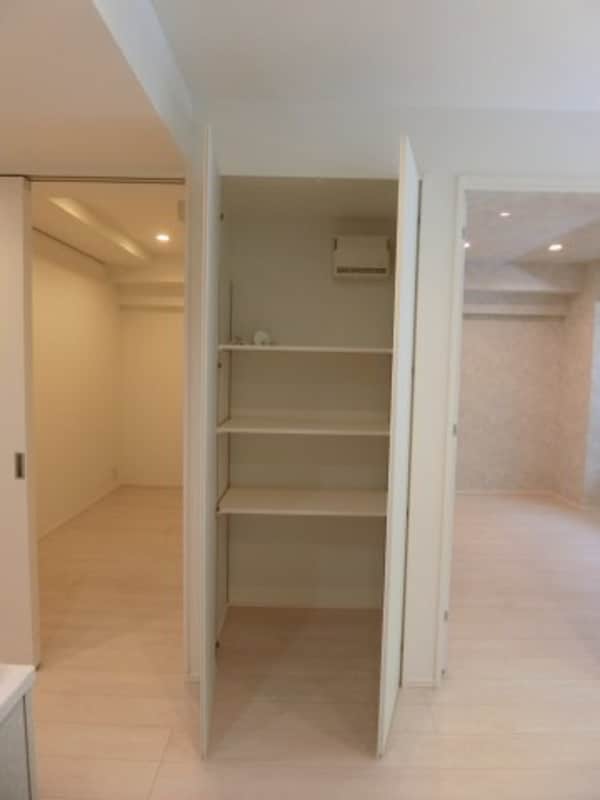 収納(他のお部屋の参考写真となります。)