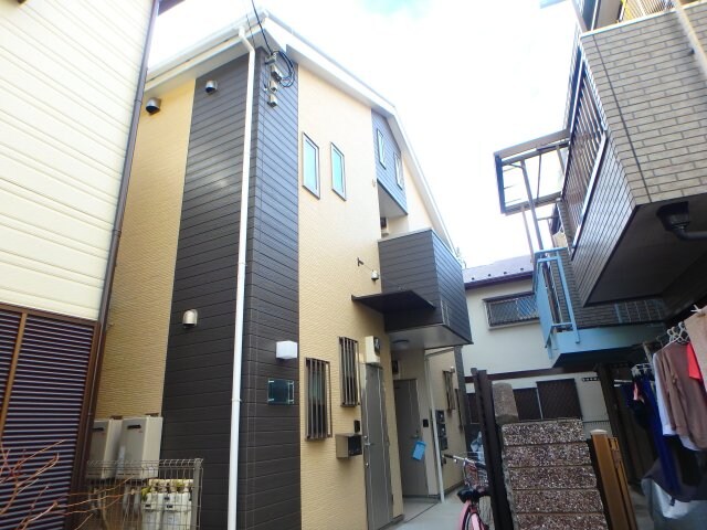 物件外観写真1　(2014年完成☆)