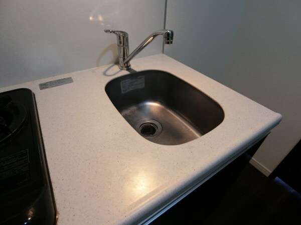 キッチン(他のお部屋の参考写真となります。)