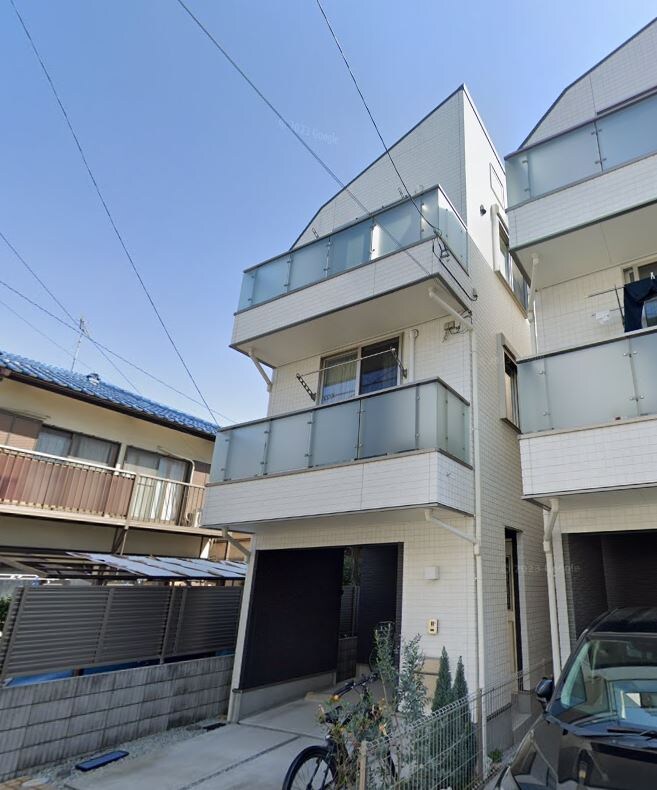 物件外観写真1　(2017年完成一戸建て♪)