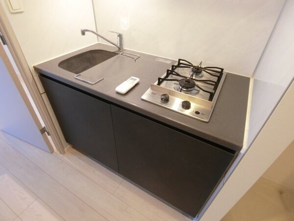 キッチン(他のお部屋の参考写真となります。)