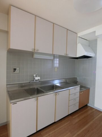 物件内観写真3　(他のお部屋の参考写真となります。)