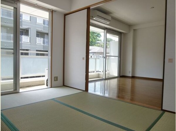 寝室(他のお部屋の参考写真となります。)