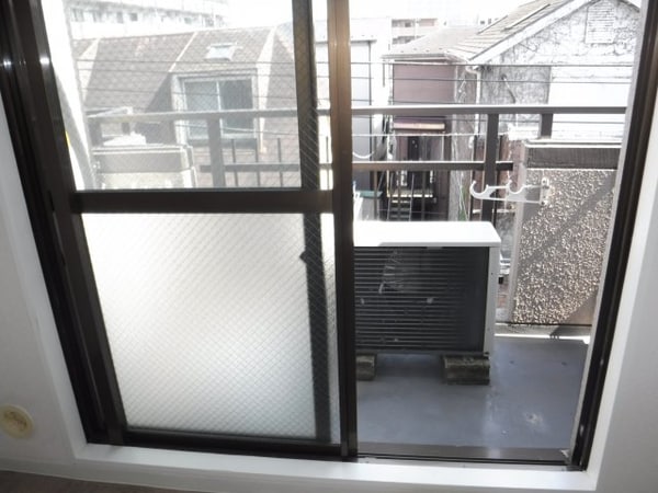 バルコニー(他のお部屋の参考写真となります。)