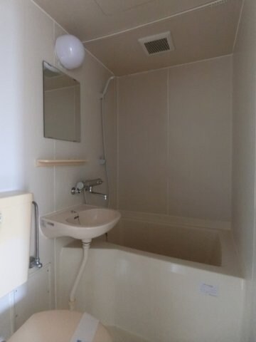 物件内観写真11　(他のお部屋の参考写真となります。)