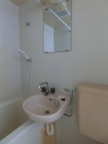 物件内観写真8　(他のお部屋の参考写真となります。)