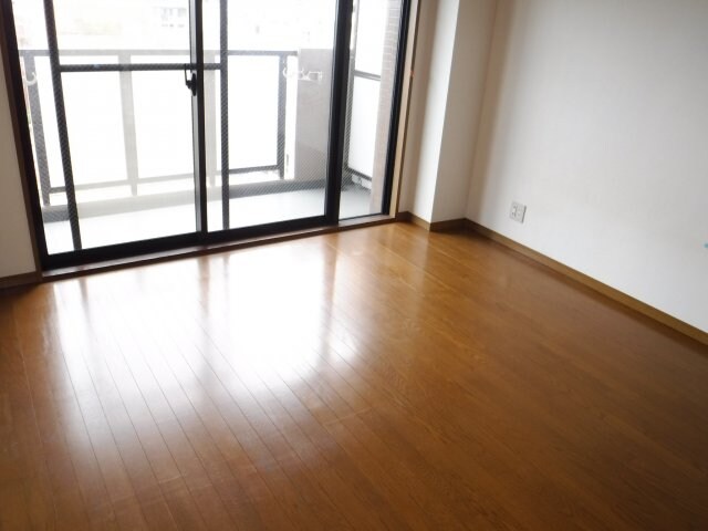 物件内観写真3　(他のお部屋の参考写真となります。)