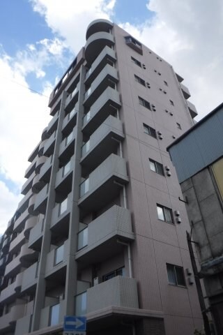 物件外観写真1　(2009年完成オートロックマンション！)