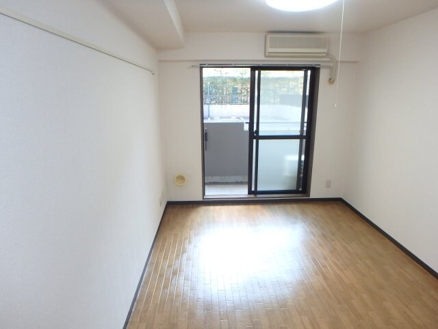 物件内観写真18　(他のお部屋の参考写真となります。)