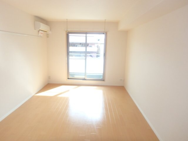 物件内観写真3　(他のお部屋の参考写真となります。)