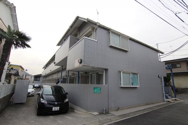 物件外観写真1　(1991年完成バストイレ別アパート♪)