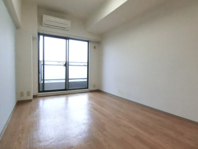 物件内観写真2　(他のお部屋の参考写真となります。)