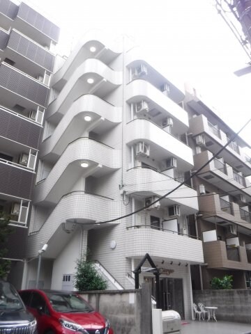 物件外観写真1　(新丸子駅徒歩2分♪)