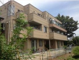 物件外観写真1　(2003年完成マンション♪)