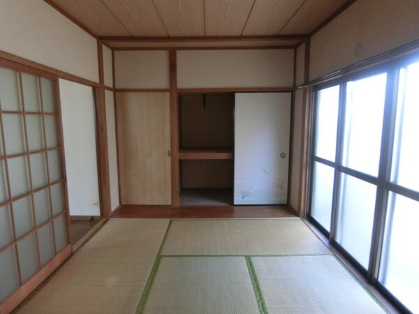 寝室(洋室にリホーム予定です。)