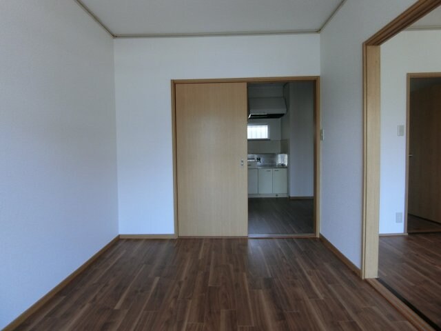 物件内観写真10　(他のお部屋の参考写真となります。)