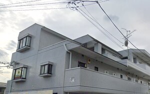 ロイヤルエミ―ハイム外観写真