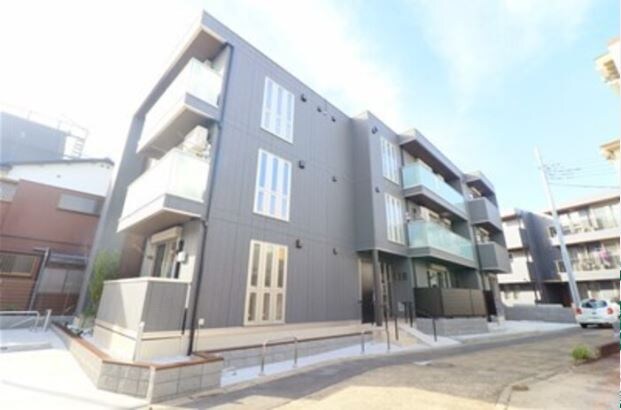 物件外観写真1　(2025年完成新築♪)