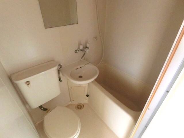 物件内観写真5　(他のお部屋の参考写真となります。)