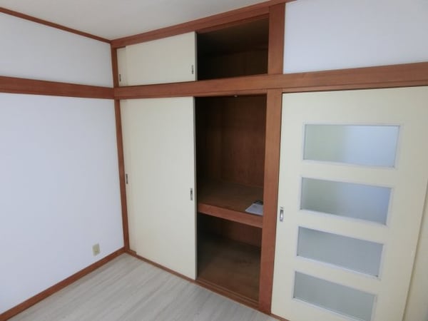 収納(他のお部屋の参考写真となります。)
