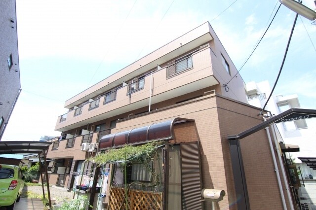 物件外観写真1　(南向きバルコニーで陽当たりの良いお部屋です♪)