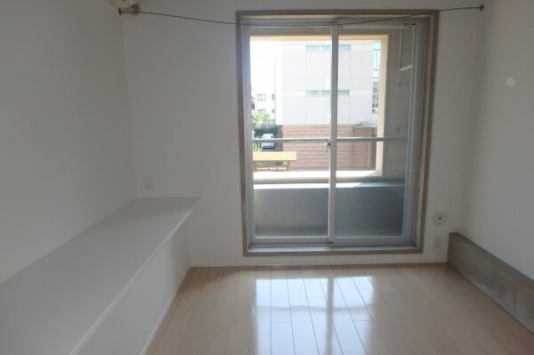 洋室(他のお部屋の参考写真となります。)