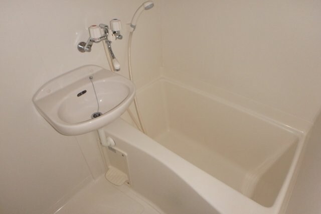 物件内観写真18　(他のお部屋の参考写真となります。)