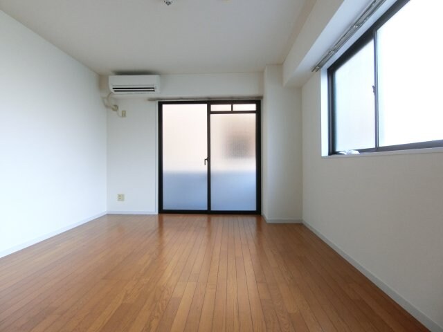 物件内観写真3　(他のお部屋の参考写真となります。)