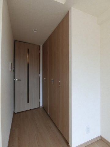 物件内観写真5　(他のお部屋の参考写真となります。)